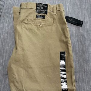 Men’s 34x32 BR Emerson Stretch Khaki Chino. New w/tags. Smoke free home.